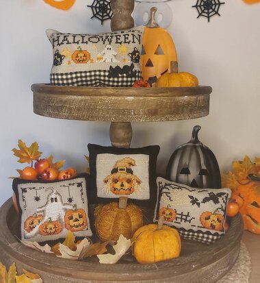 HALLOWEEN SET PILLOWS